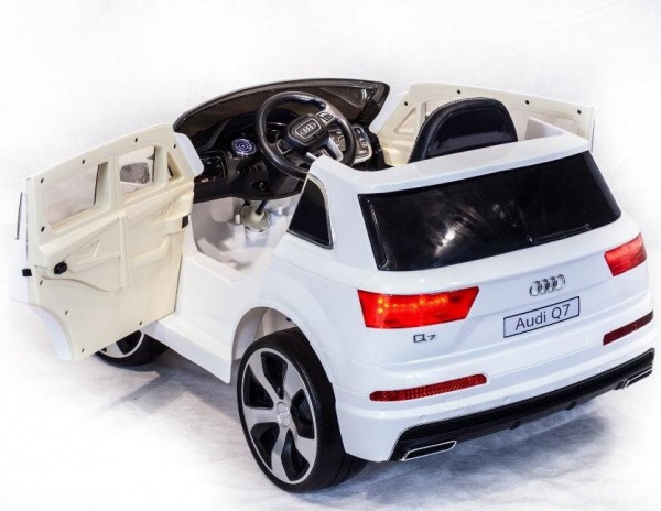 Детский электромобиль audi q7