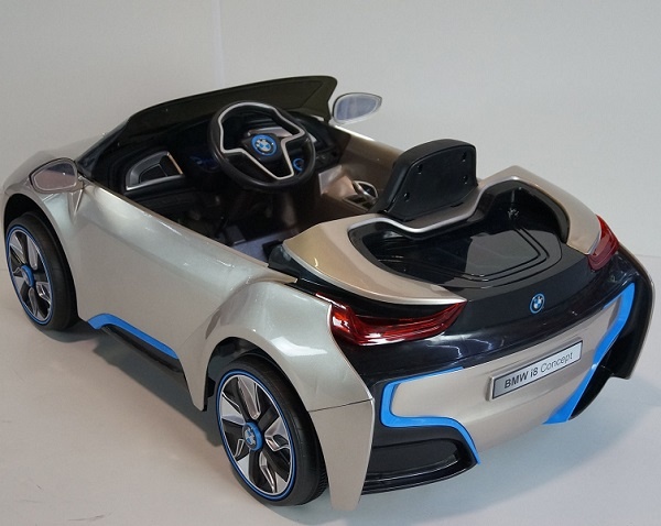 BMW электромобиль i8